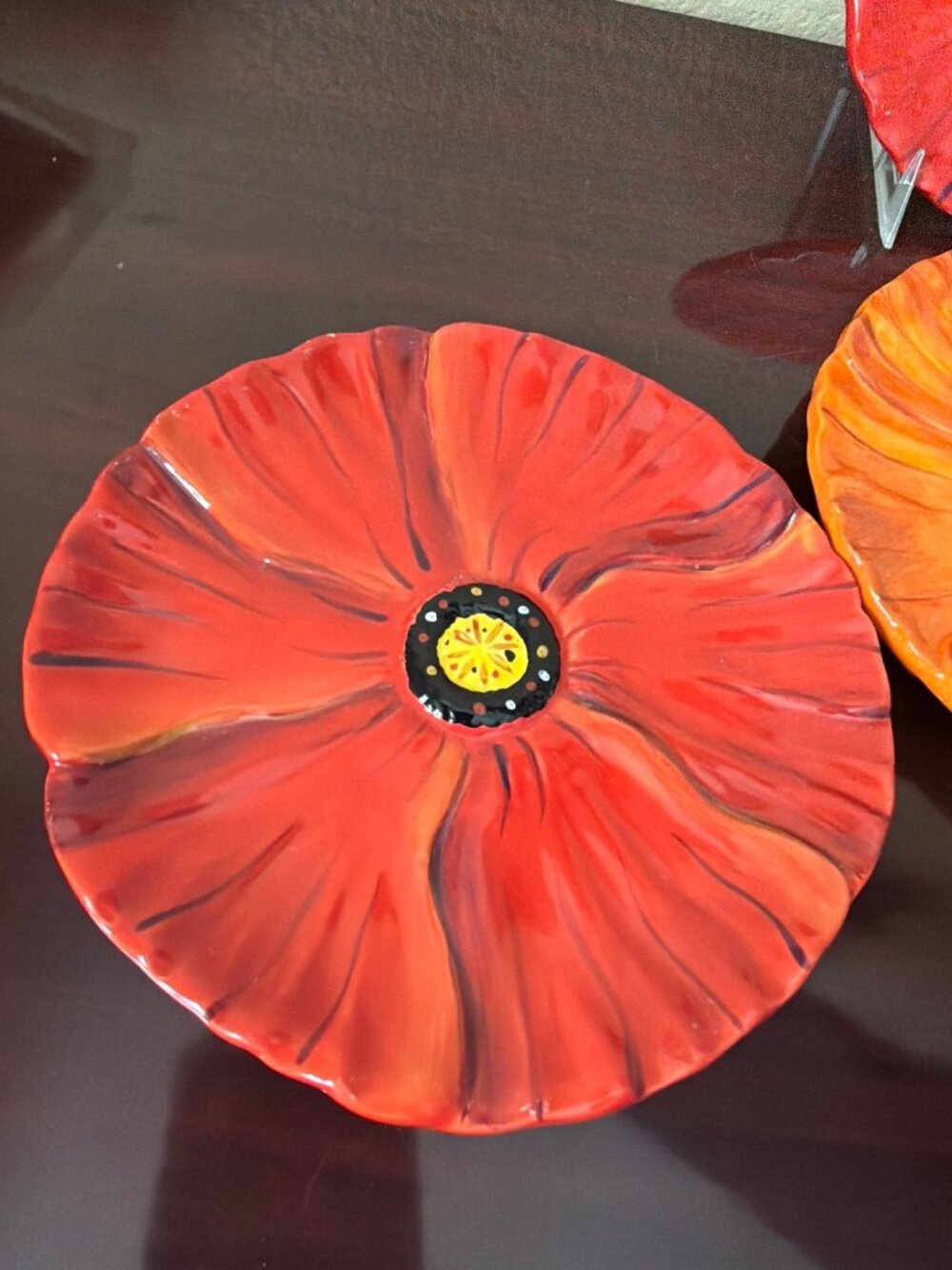 Set of 4 Clay Art Poppies Figural Appetizer Plates Red Orange Floral Ceramic 6" - Picture 5 of 12